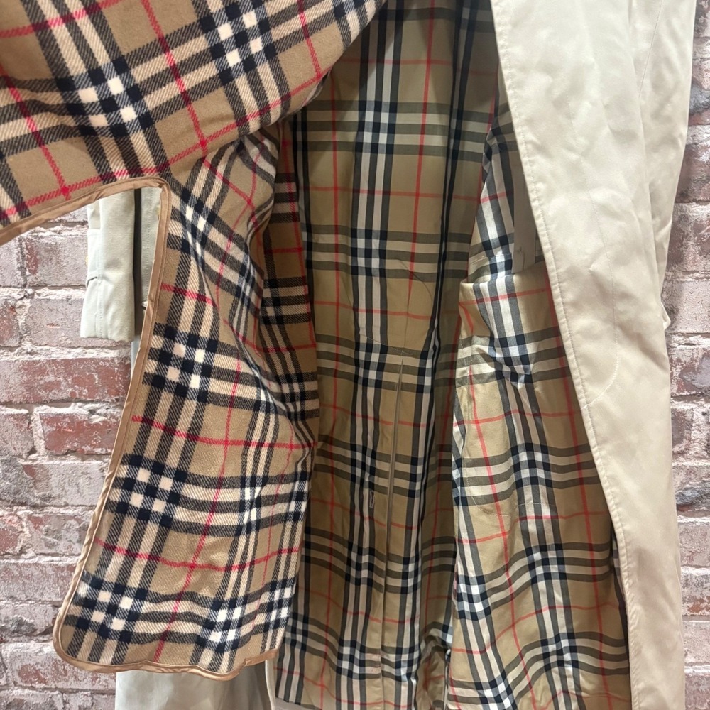 Burberry Vintage Trench Coat – Size 40 Regular – Zip-In Nova Check Liner - Picture 9 of 16